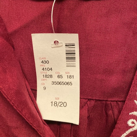 Brand New Avenue Maroon 3/4 Length Sleeves Top…size 18/20 - Picture 5 of 5